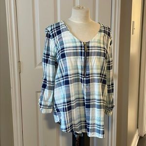 Ladies blouse size L with zipper front